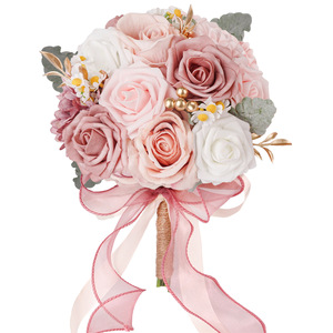 Ramo de Novia Rosa Polvoriento con Margaritas y Eucalipto, Flores Artificiales Hechas a Mano para Bodas, Novias, Damas de Honor y Sesiones de Fotos - Product Image 6