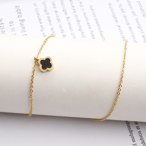 Collar de Trébol de Cuatro Hojas Chapado en Oro, Elegante y Moderno, Collar de Trébol de Cuatro Hojas para Mujer - Product Image 5