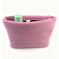 Sac de maquillage de voyage en néoprène avec logo personnalisé, portable, léger, fermeture éclair, pochette cosmétique plate pour femmes