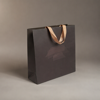 Sac de shopping en papier d'art imprimé avec logo personnalisé, emballage cadeau de luxe avec poignée en ruban doux