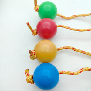 เครื่องดนตรีออร์ฟแบบขายส่ง  กลองเชคเกอร์พลาสติกแบบลูกบอลคู่ พร้อมเชือกคล้องมือ สำหรับเด็ก ฝึกประสาทสัมผัสทางการได้ยิน - Product Image 6