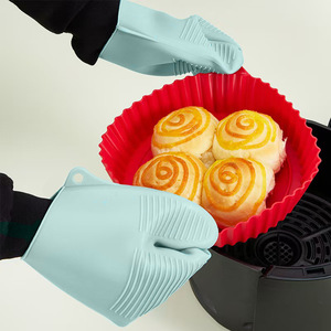 Silicone Oven Mitts 17x21cm Heat Resistant Kitchen Gloves For High Temperature Protection - Product Image 1
