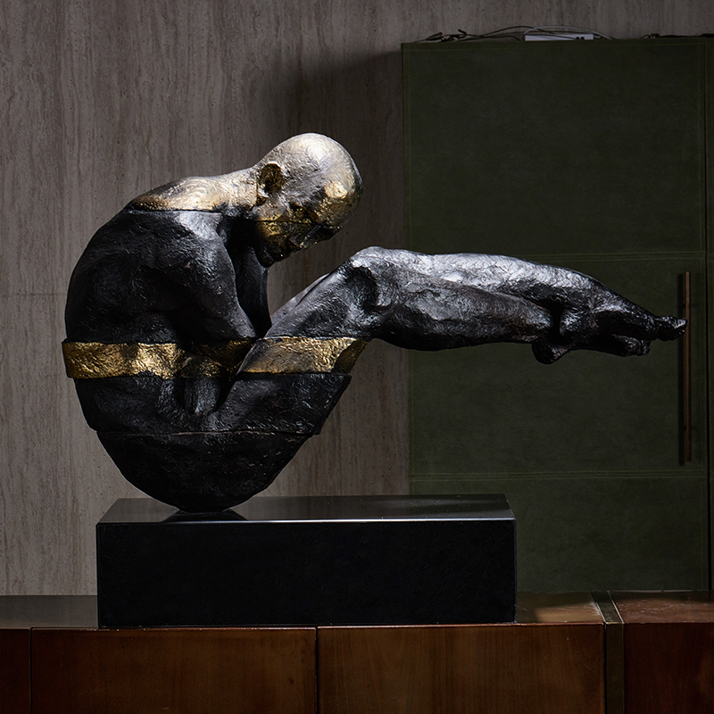 Unique Resin Decoration Ornament Body Sculpture