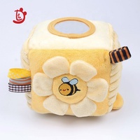 Fabricants vente en gros jouets en peluche personnalisés à hochet sensoriel 6 boules carrées pour bébés avec soulagement de la dentition jouets à hochet pour bébés