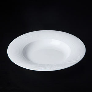 Elegante Plato Hondo Redondo de Cerámica Blanca con Diseño de Cuadrícula y Borde Ancho para Sopa o Cena - Product Image 4