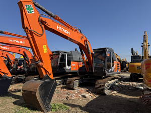 حفارة هيتاشي ZX210 مستعملة بحالة جيدة وطلاء أصلي، جاهزة للعمل - Product Image 1