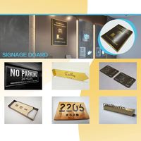 Plaque de porte personnalisée en braille ADA pour hôtel, bureau, chambre, panneau mural conforme à la norme ADA, panneau de salle de bain, panneau de parking