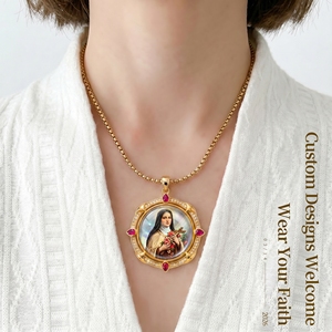 Colgante de Nácar <span class=keywords><strong>Divino</strong></span> Niño Jesús para Bautizo de Bebé, Collar de Protección Católico de Devoción Hispánica, Venta al por Mayor - Product Image 2