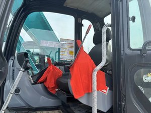 ค้นหาไอคอนที่คล้ายกัน รถขุดตีนตะขาบ KOBELCO SK75 มือสอง รถขุด KOBELCO SK60 70 75 55 50 รถขุดมือสอง - Product Image 6