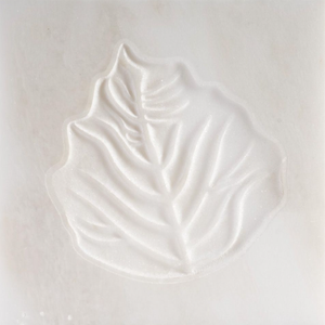 งานแกะสลัก<span class=keywords><strong>ใบ</strong></span>ไม้จากหินอ่อนหยกขาวธรรมชาติ ประณีต ขัดเงาด้วยมือ สำหรับตกแต่งชั้นวางในห้องนั่งเล่นวิลล่าหรู - Product Image 1