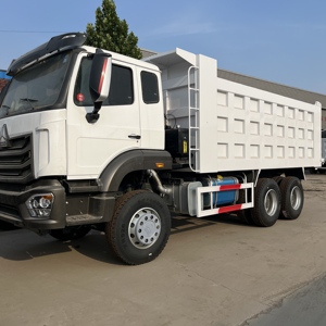 Camion benne d'occasion Sinotruk HOWO NX 6x4 10 roues à châssis large avec options de pneus tout-terrain pour routes minières spécifiques - Product Image 2