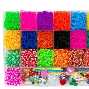 Commercio all'ingrosso di nuovi prodotti elastici per bambini giocattolo educativo fai da te creazione braccialetti regali Kit di ricarica Set arcobaleno elastici