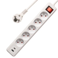 Multiprise électrique française avec ports USB