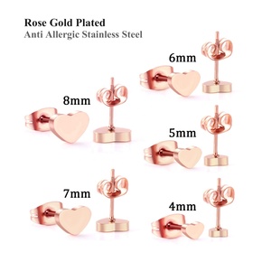 Boucles d'oreilles clous en acier inoxydable plaqué or 18 carats, hypoallergéniques, tendance, en or rose, en forme de cœur, pour femmes, vente en gros - Product Image 2