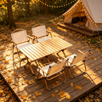 Ensemble de camping pliable moderne pour l'extérieur, table en bois et acier et chaises en tissu, écologique, portable pour le glamping et les pique-niques