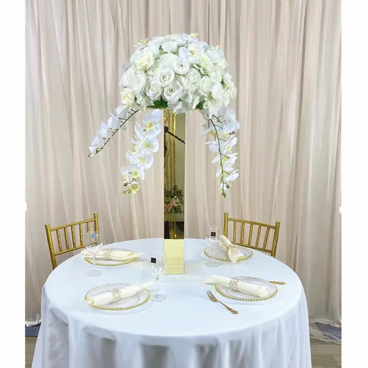 Vendita calda centrotavola matrimonio alto oro acrilico specchio pilastro Stand centrotavola fiore vaso di fiori per decorazioni di nozze