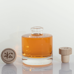 Chai rượu cao cấp Oslo Spirits Royal Glass, dung tích 700ml/<span class=keywords><strong>750ml</strong></span>, chất liệu thủy tinh Flint cao cấp, số lượng đặt hàng tối thiểu thấp (MOQ thấp), dành cho Gin, Rum, <span class=keywords><strong>Vodka</strong></span>, Tequila, rượu mạnh, mã sản phẩm LGG-212 - Product Image 2