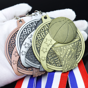 Médaille <span class=keywords><strong>de</strong></span> compétition <span class=keywords><strong>de</strong></span> basketball ancienne en alliage <span class=keywords><strong>de</strong></span> zinc, placage métallique, impression UV, médaille d'honneur pour événement <span class=keywords><strong>de</strong></span> basketball, cadeaux <span class=keywords><strong>de</strong></span> bienvenue - Product Image 2