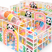 Structure de jeu intérieure pour enfants de haute qualité sur le thème du panda pastel, avec piscine à balles, toboggan, tunnel d'escalade, structure personnalisée