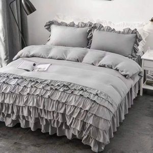 Ensemble de literie 4 pièces en microfibre douce et moelleuse, style vintage-élégant, avec jupe de <span class=keywords><strong>lit</strong></span> ornée à volants, <span class=keywords><strong>couvre</strong></span>-<span class=keywords><strong>lit</strong></span> et housse de couette, Tailles Queen et King - Product Image 5