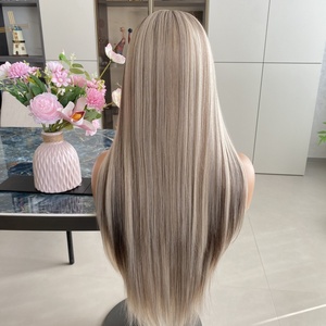 Peluca de Cabello Sintético Antideslizante Hecha en China, Económica, de 22 Pulgadas, 13x4, Larga, Rubio Ceniza, con Frente de Encaje Transparente, Resistente al Calor - Product Image 6
