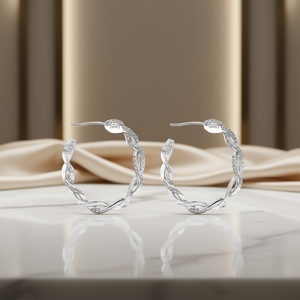 Boucles d'oreilles créoles torsadées élégantes pour femmes, plaquées rhodium, avec pierres en cristal, bijoux de fête, style classique, en alliage - Product Image 2