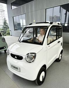 Vente directe d'usine Voiture électrique miniature 1200W avec freins à disque, direction à gauche, sièges en cuir, batterie au lithium - Product Image 1