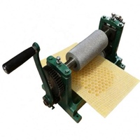 Embosseur manuel de cire d'abeille avec rouleaux interchangeables 5,4 mm et 4,9 mm pour la taille des cellules - Apiculture