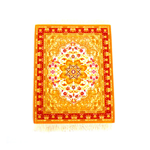 Vente en gros sur mesure <span class=keywords><strong>de</strong></span> <span class=keywords><strong>tapis</strong></span> <span class=keywords><strong>de</strong></span> <span class=keywords><strong>souris</strong></span> à pompons doublés <span class=keywords><strong>de</strong></span> <span class=keywords><strong>feutre</strong></span> <span class=keywords><strong>tapis</strong></span> <span class=keywords><strong>de</strong></span> <span class=keywords><strong>souris</strong></span> en caoutchouc écologique <span class=keywords><strong>tapis</strong></span> <span class=keywords><strong>de</strong></span> <span class=keywords><strong>souris</strong></span> poilu cadeau - Product Image 2