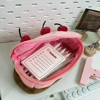 Trousse à crayons grande capacité avec fermeture éclair, motif gâteau cerise en peluche mignon, pour filles, enfants, accessoires scolaires, cadeau