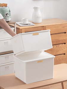 Caja de Almacenamiento de Plástico de Estilo Clásico con Tapa y en Varios Tamaños para Ropa, Juguetes y Aperitivos del Hogar - Product Image 5