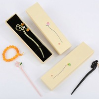 Boîte rigide longue pour bâtonnets et épingles à cheveux, boîte cadeau à motif lotus chinois avec insert en velours noir, boîte de rangement rectangulaire vide pour bijoux