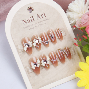Meilleures ventes : <span class=keywords><strong>Faux</strong></span> <span class=keywords><strong>ongles</strong></span> portables faits main, design nœud en forme de cœur, chaîne perlée, lot de 30 pièces, prêts à poser - Product Image 3