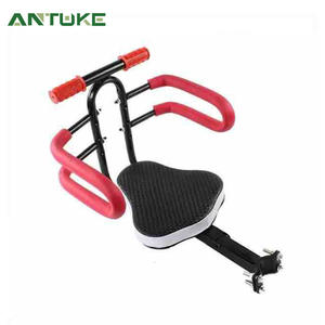 Siège enfant universel pour vélo électrique, pliable à l'avant, avec repose-pieds et barrières, construction en métal rouge et noir, pour enfants de 2 à 4 ans - Product Image 5