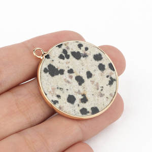 Colgante de piedra de jaspe dálmata natural, abalorios de moda chapados en oro para collar, fabricación artesanal de joyería - Product Image 3