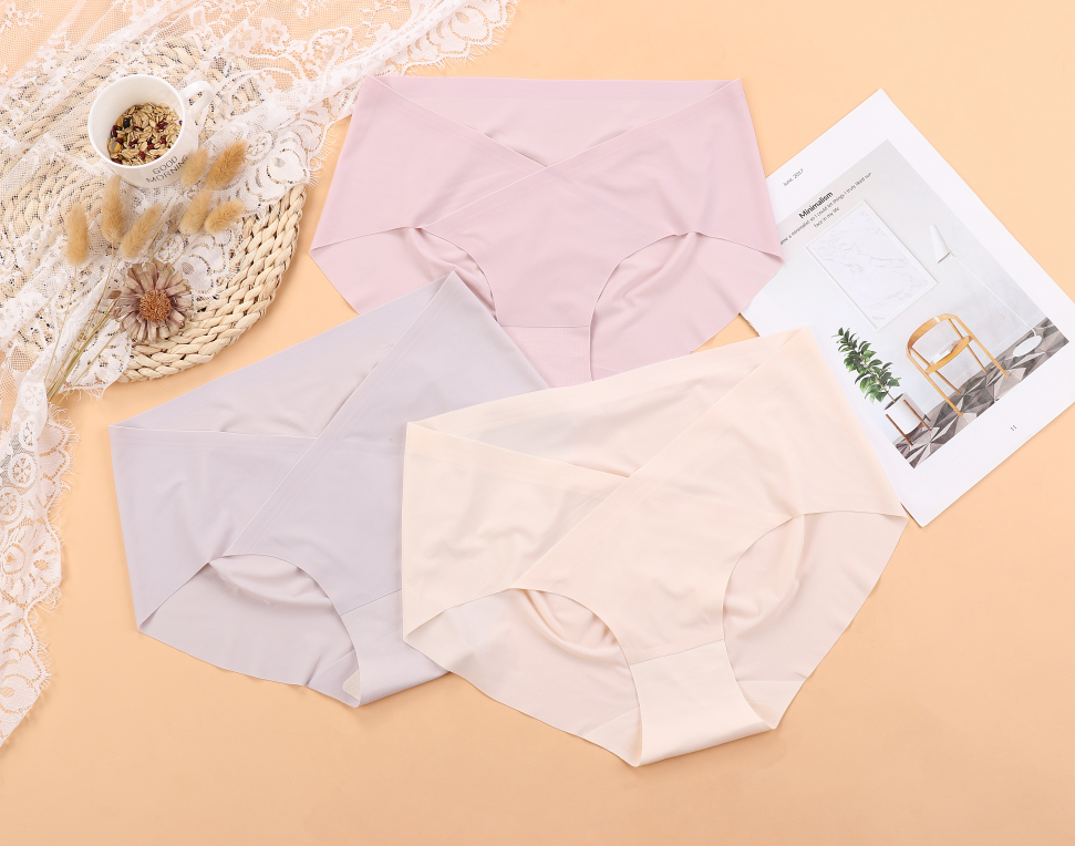 Under-Bump V-Front Maternity Brief (PAT001): three-colour reference for maternity brief development