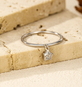 Anillo de Plata de Ley S925 con Estrella y Cristal de Estrás, Estilo Minimalista para Uso Diario, Joyería Fina Unisex - Product Image 6