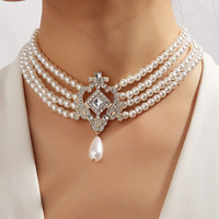 Boucles d'oreilles françaises rétro en alliage avec perles d'imitation, plaquées or, multicouches, style cour, luxe léger, distinctives et exagérées pour femme