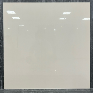 Azulejo de Porcelana de Cuerpo Completo 800x800mm Fabricado en Guangdong, Color Sólido Gris Leche, Acabado Espejo de Lujo Ligero, para Suelo y Pared, Ideal para Villas Modernas - Product Image 5