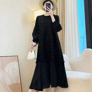 Venta al por mayor <span class=keywords><strong>de</strong></span> vestidos plisados elegantes en estilos <span class=keywords><strong>de</strong></span> longitud media y talla grande con cuello redondo y diseño <span class=keywords><strong>de</strong></span> mangas con volantes - Product Image 6