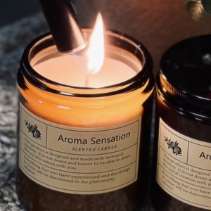 Bougie artisanale moderne en cire <span class=keywords><strong>de</strong></span> soja parfumée aux épices, dans un bocal en verre brun <span class=keywords><strong>de</strong></span> 7 oz, à combustion longue durée, idéale pour les fêtes, le Ramadan, Diwali et la décoration intérieure. - Product Image 1