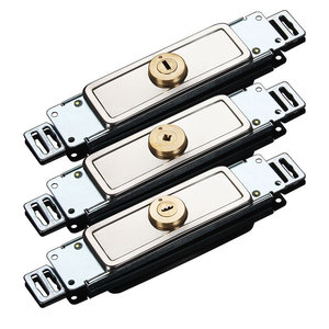 Cerradura Antirrobo de Hierro y Latón para Puertas Enrollables de Gimnasios y Persianas Metálicas - Duradera con Llave Metálica - Product Image 1