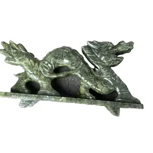 Grosir giok hijau alami ukiran naga Cina Cina pembuatan terampil naga giok hijau