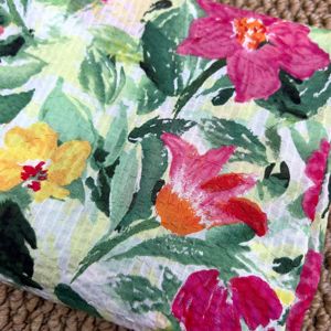 Tissu tissé 100 % coton rétracté au sel en stock |   Robe pour filles, garçons et enfants, imprimé <span class=keywords><strong>fleurs</strong></span> rouges aquarelle, 80 g/m², tissu froissé résistant aux plis - Product Image 1