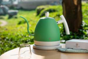 غلاية كهربائية ذكية محمولة للسفر سعة 1 لتر باللون الوردي للتحكم في درجة الحرارة لتحضير القهوة - Product Image 6