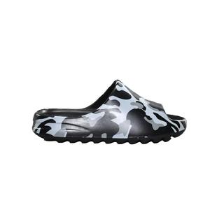 L & J Shoe Diseñador personalizado Diapositivas impresas Personalice su propio calzado EVA Chanclas suaves Zapatillas de playa de baño para hombre - Product Image 2