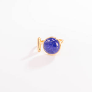 แหวนคริสเตียนเงินแท้ 925 ชุบทอง 18K ประดับพลอยลาพิสลาซูลีธรรมชาติทรงรีขนาด 8x10 มม. ตัวเรือนแบบฝังขอบ ดีไซน์สวยงาม - Product Image 6