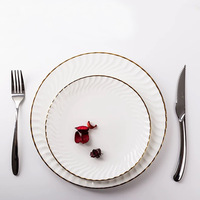 Service de vaisselle moderne et minimaliste en porcelaine fine, assiettes, bols et soucoupes en céramique, finition émaillée, pour usage hôtelier, logo personnalisé