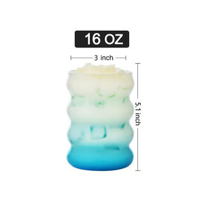 كوب زجاجي إبداعي قابل لإعادة الاستخدام سعة 16 أونصة مصنوع يدويًا من زجاج البوروسيليكات عالي الجودة للشرب بالجملة - Product Image 2