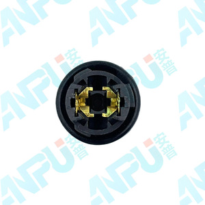 T10 อะแดปเตอร์ซ็อกเก็ตหลอดไฟรถยนต์สำหรับเบสท์เทิร์น B30 ไฟท้ายรถ 12V WZL-355 อะไหล่ทดแทน - Product Image 2
